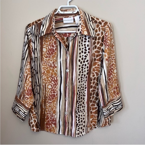 Vintage Alfred Dunner Animal Print Button Up Top - Picture 2 of 3